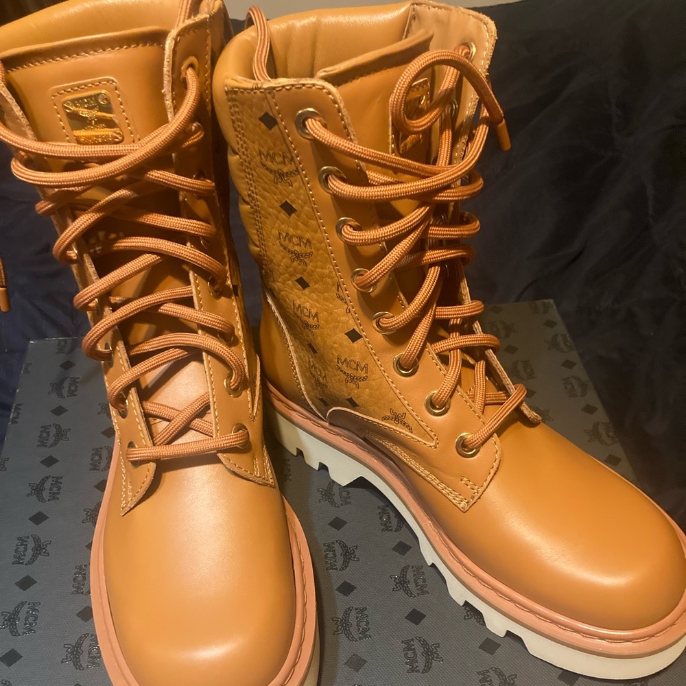 AUTHENTIC MCM BOOTS